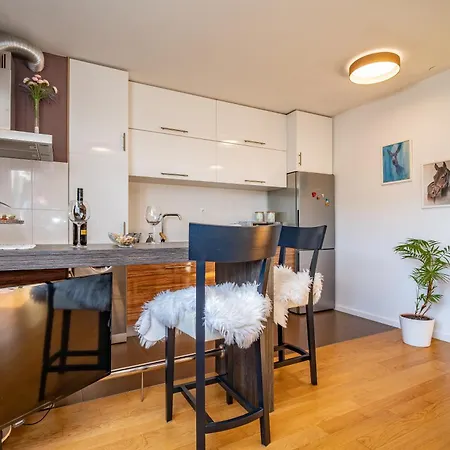 Apartment Saga *
